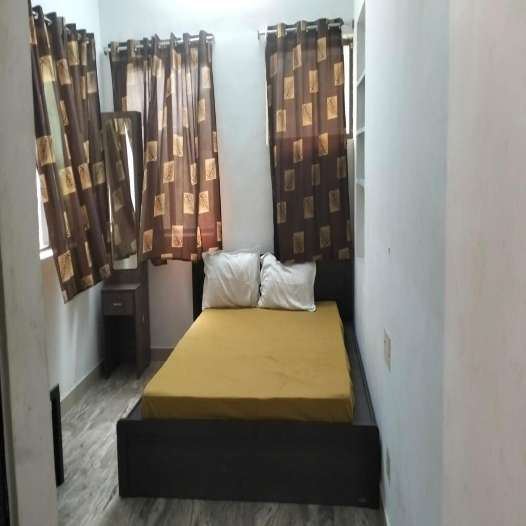 Queen D Tower - By Grands Inn Hospitality Tallākulam Εξωτερικό φωτογραφία