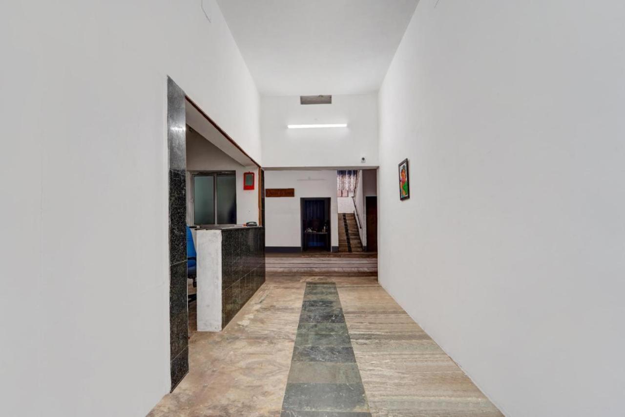 Queen D Tower - By Grands Inn Hospitality Tallākulam Εξωτερικό φωτογραφία